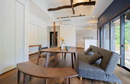 Katsuura Wohnung | 花とハーブ癒しの巣ごもり宿-花木の宿-