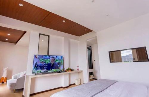 Shangri-La Haus | 茨姆极光民宿