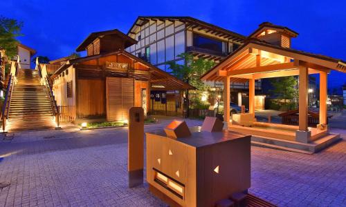 Kusatsu Onsen Villa | 草津温泉、スキー場、湯畑、熱帯圏車で5分以内!最大27人宿泊可能