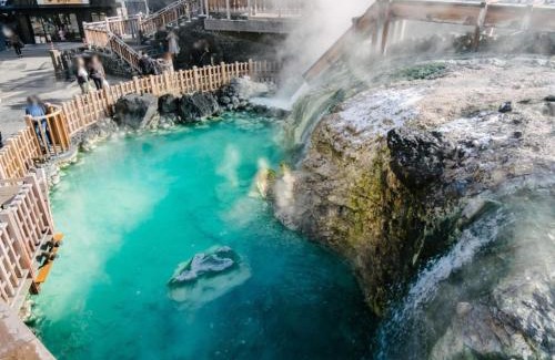 Kusatsu Onsen Villa | 草津温泉、スキー場、湯畑、熱帯圏車で5分以内!最大27人宿泊可能