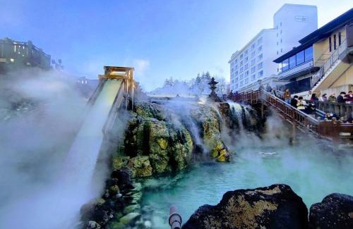Kusatsu Onsen Villa | 草津温泉、スキー場、湯畑、熱帯圏車で5分以内!最大27人宿泊可能