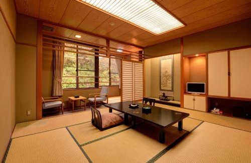 Nagaoka Hotel | 蓬平温泉 蓬莱館 福引屋