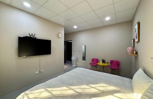 Rende District Haus | 虎山哩賀 Hello-Hu Shan