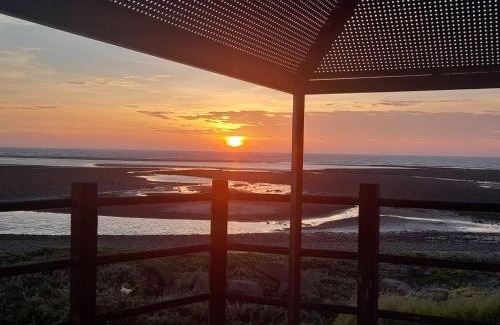 Da'an District Haus | 西濱休息站旁