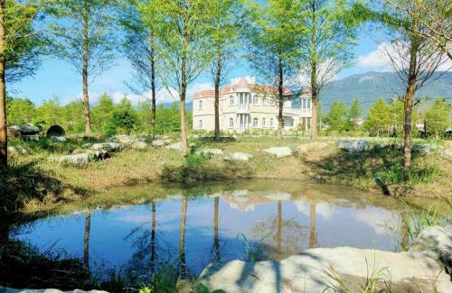 Fongtian Immigration Village Haus | 谷築石苑