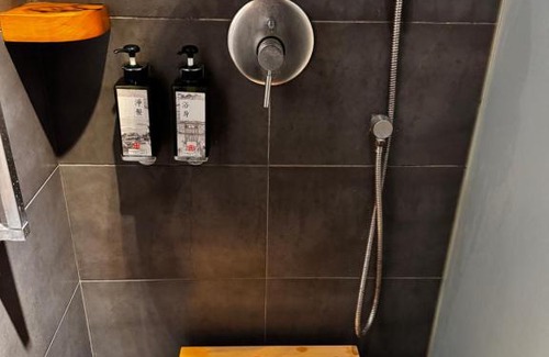 Wujie Bed & Breakfast | 輕塵別院Serenegray B&B