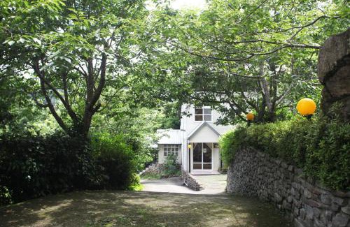 Wufeng Haus | 迦南山莊