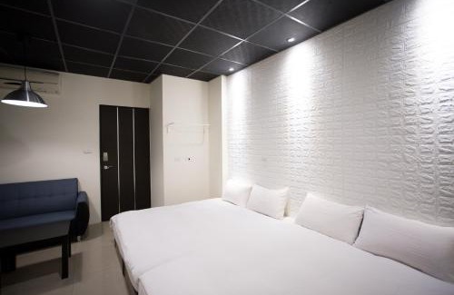 Xitun District Haus | 逢希小宿