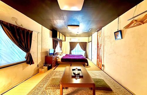 Yokosuka Hotel | 酒と宿と不動産-yado-