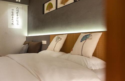 Yuzhong Wohnung | 重庆解放碑阳崽民宿高层新中式景观Youngzai Apt in Jiefangbei 5