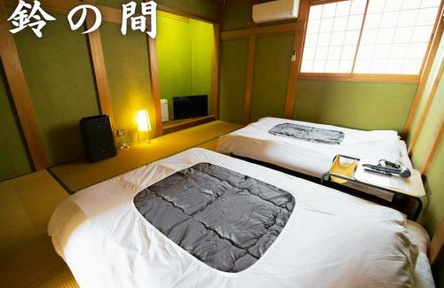 Nagahama Hotel | 鈴籠城 鈴の間 ダブルベッド2台