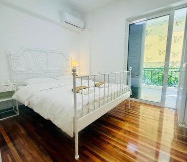 Palaio Faliro Wohnung | 雅典南部海滨2km的舒适宽敞公寓