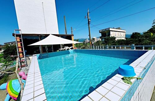 Sanxing Haus | 騎馬三星二館