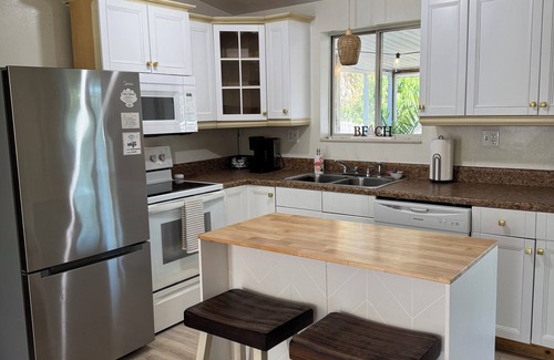 Sebastian Highlands Haus | 𓇼 TIKI BAR 𓇼 COZY COASTAL MODERN GETAWAY