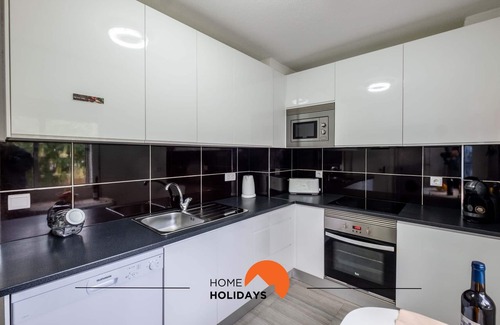 Correeira Wohnung | #002 Donalds Flat by Home Holidays