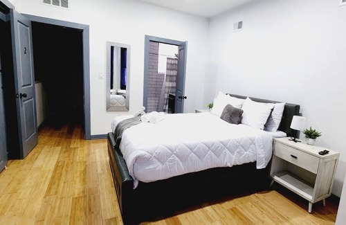 Primos Secane Haus | #02 Master Room + Private Bathroom in Angora