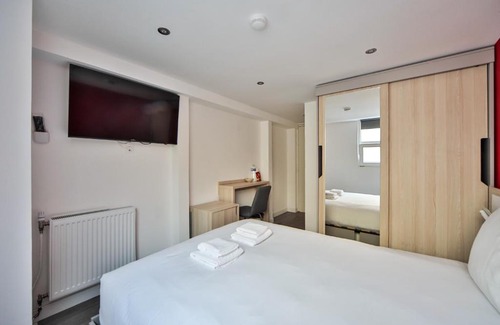 Charenton-le-Pont Wohnung | 06.Chambre double#CoLiving#Loft#HomeCinema#fitness