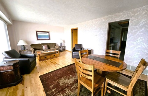 Traverse City Eigentumswohnung | ELK RAPIDS # 07 Grand Traverse Bay CONDO