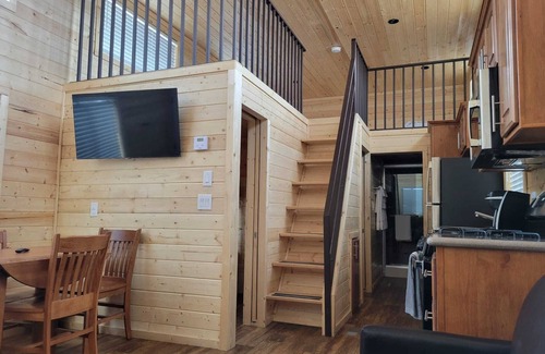 Valle Hütte | 077 Tiny Home near Grand Canyon South Rim Sleeps 8