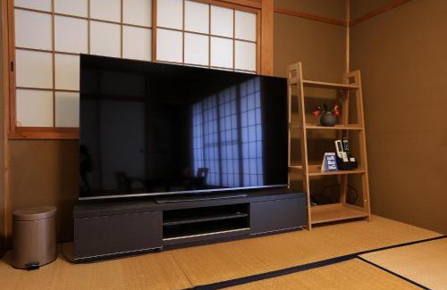 Fukui Wohnung | 1日1組限定の貸切の民泊です全館禁煙です屋外喫煙所無し間取りは2LDkです2階部分だけを貸し出してます1階は立ち入りできません