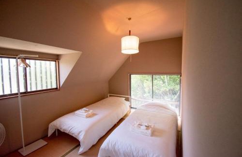 Narusawa Haus | 1日1組限定 森の中の貸切コテージundo