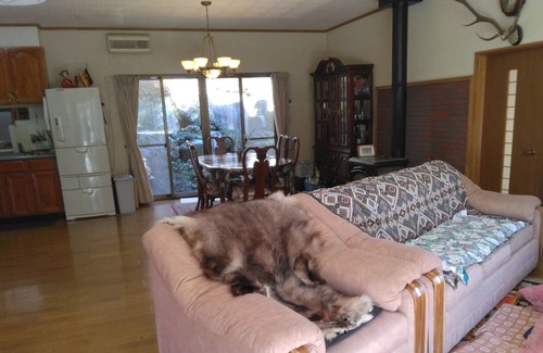 Iida Haus | 1組限定、9人位、家族グループ向き、南信州の田舎の原風景、BBQも楽しめる和風庭園付数寄屋造りのお部屋