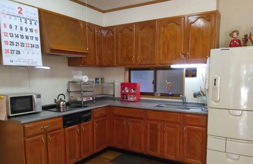 Iida Haus | 1組限定、9人位、家族グループ向き、南信州の田舎の原風景、BBQも楽しめる和風庭園付数寄屋造りのお部屋