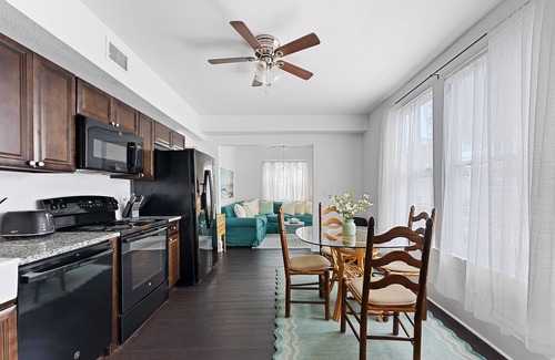 Historic District Wohnung | NSB Uptown- "Just Right" Wunderschönes Haus zur Jahrhundertwende im Herzen der Innenstadt von NSB!