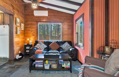 Idyllwild Haus | Von Künstlern entworfen In der Nähe der Stadt Frei von Hunden Eingezäunter Hof Paradies für Hunde / Kinder Pro Cleaned