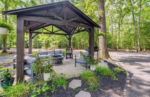 Pisgah Haus | 1/2 Acre Pond, Rec Room! Private Oasis in Nanjemoy