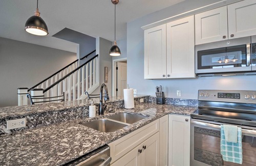 Cadillac Hütte | Lakefront Cadillac Home w / Balkon - Minuten zum Wandern