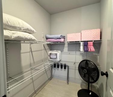 South Delridge Wohnung | 1 BD Apt with 2 Extra Sofa Beds 13 mins to SeaTac Airport