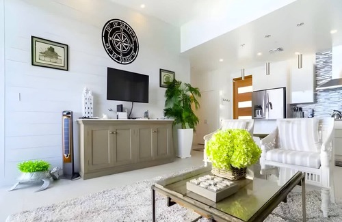Northwest Point Eigentumswohnung | New One-Bedroom Penthouse Oceanfront Condo