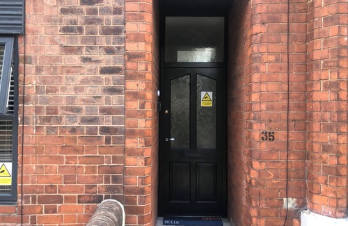 Chesterfield Wohnung | 1-bed Apt, Sleeps 2, 20 Mins to Peak District