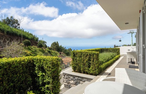 Monte Wohnung | 1-bed Garden Apt 2 in character Babosas Village