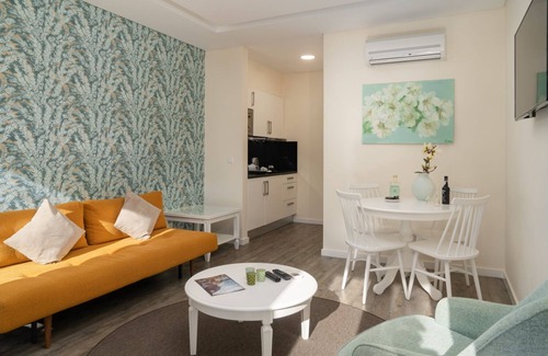 Monte Wohnung | 1-bed Garden Apt 3 in character Babosas Village