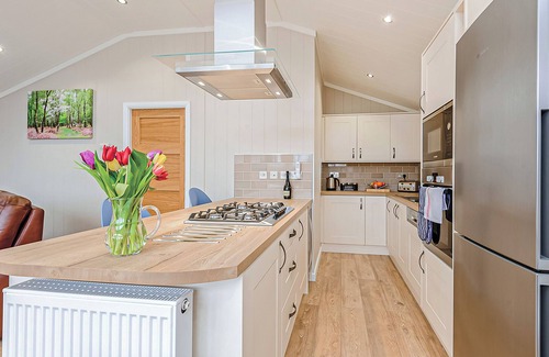 Holton Heath Skihütte | 2 Schlafzimmer Unterkunft in Holton Heath