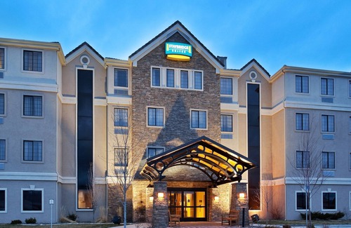 Reno/Tahoe Airport Eigentumswohnung | 1 Bedroom | Indoor pool + Hot Tub, Free Breakfast