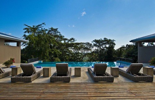 Forest Home Wohnung | Unterschrift Canopy Suite