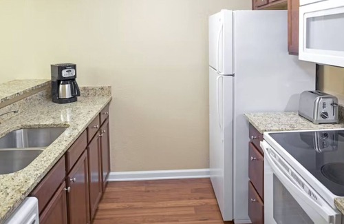 Berkeley Resort | 1 Bedroom Suite @ The Historic Powhatan Resort