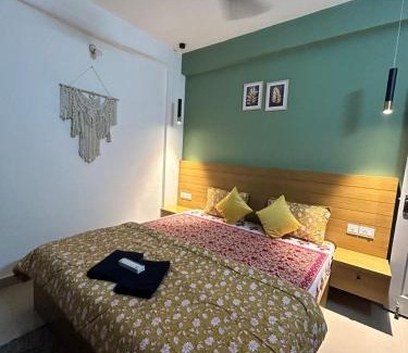 North Nada Wohnung | 1 BHK Fully Furnished - Soorya Madhavam Apartments - Flat No - C2 - Guruvayur, - 150m to North Nada - Family only