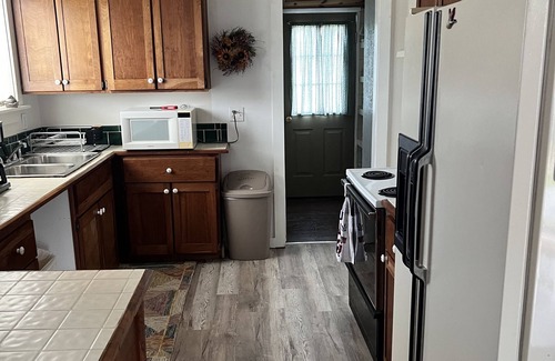 Standish Haus | 1 block from the Saginaw bay. 1.5 miles from the casino. 5300 pleasant drive