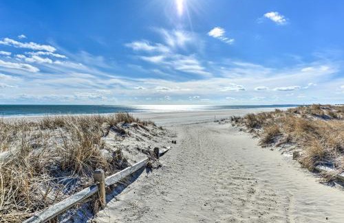 Sea Isle City Wohnung | 1 Block to Beach Sea Isle City Retreat with Patio!