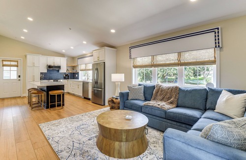Annapolis Haus | 1 Block to USNA Stadium: Modern Annapolis Home!