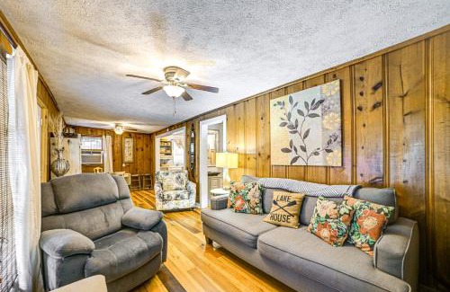 Springville Haus | 1 Mi to Buchanan Resort Home with Deck and Yard!