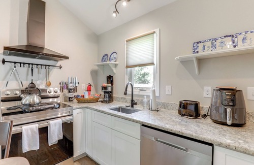 Conway Wohnung | 1 Mi to Conway Riverwalk: Studio in Historic Dtwn
