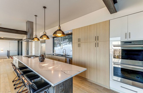 Jackson Haus | 1 Mi to Downtown Jackson: Modern Retreat w/ Views