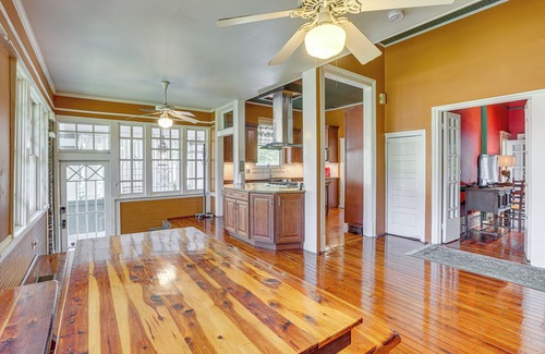 Meridian Hütte | 1 Mi to Dtwn Meridian: Historic Home w/ Porch!