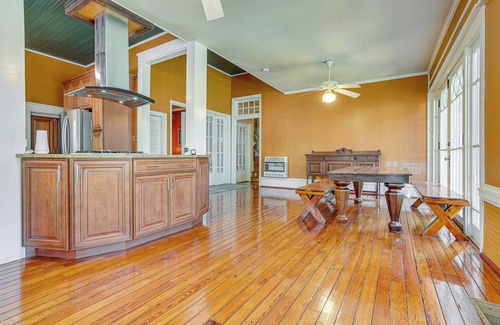 Meridian Hütte | 1 Mi to Dtwn Meridian: Historic Home w/ Porch!