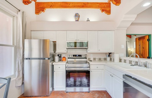 Tucson Haus | 1 Mi to Saguaro NP: Charming Tucson Casita